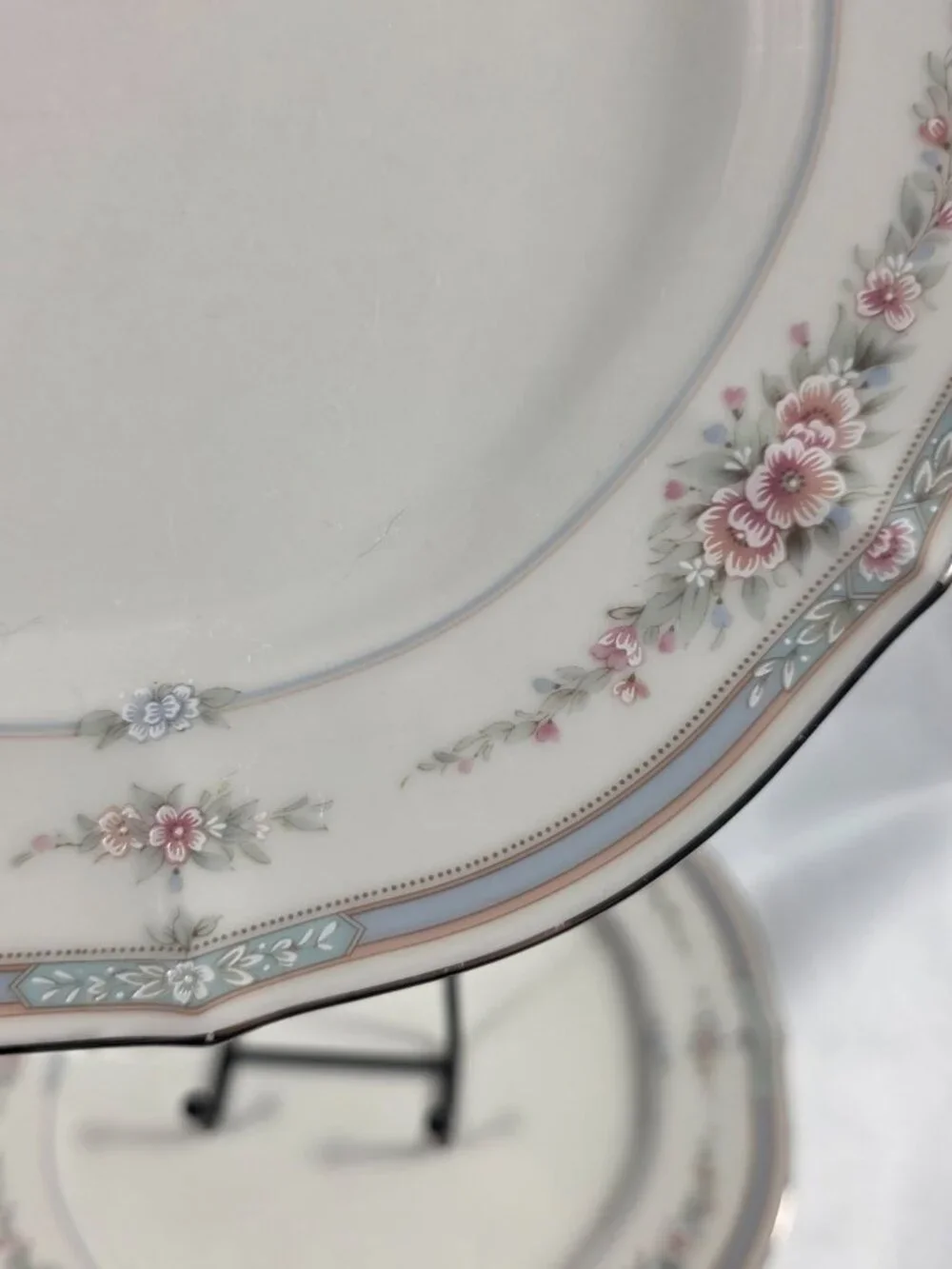 TWO Noritake Rothschild Dinner Plates Ivory Blue Band with Pink Flowers